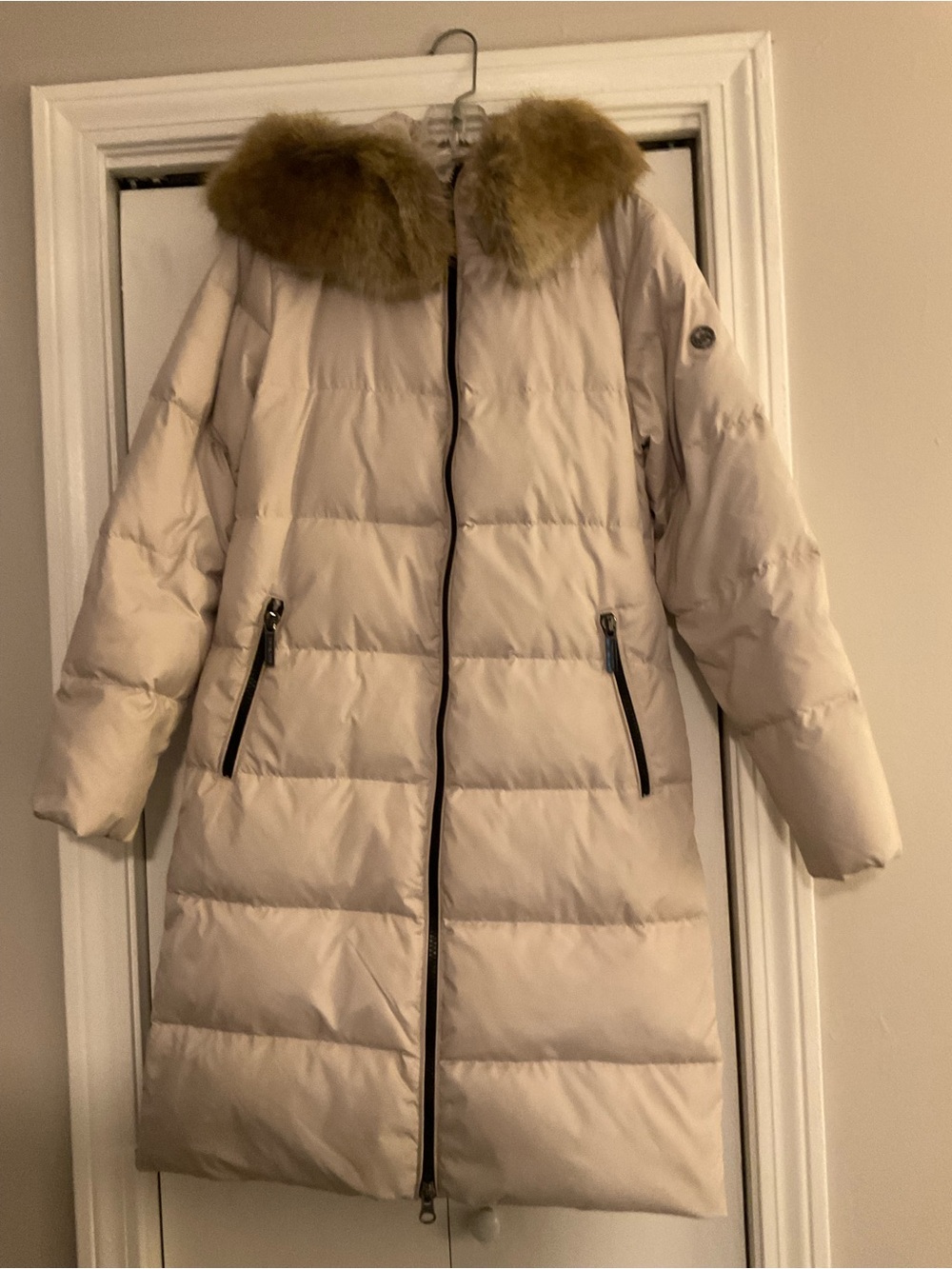 MICHAEL Michael Kors Cream Long Puffer Coat with Faux Fur Trim